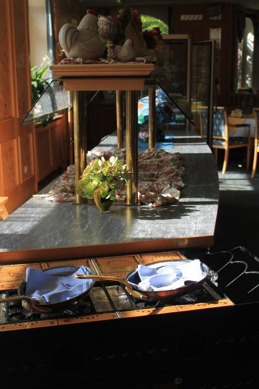 Hotel Und Restaurant Waldschloesschen Crivitz ภายนอก รูปภาพ