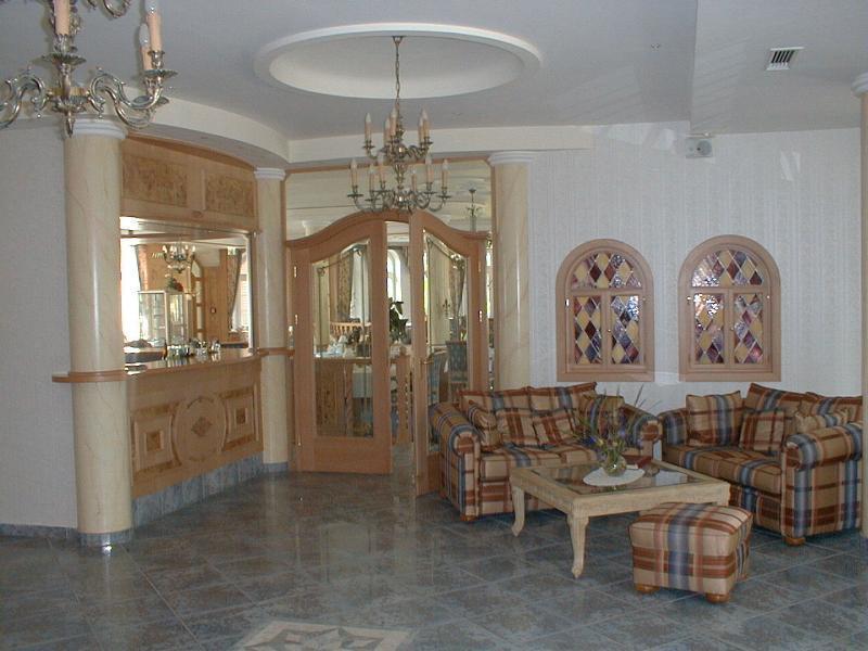Hotel Und Restaurant Waldschloesschen Crivitz ภายใน รูปภาพ
